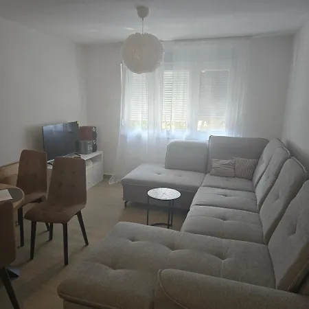 Apartment Mario